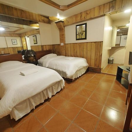 Mountain Lodge And Restaurant Багио Экстерьер фото