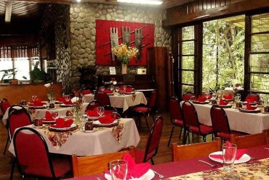 Mountain Lodge And Restaurant Багио Экстерьер фото
