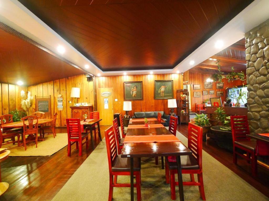 Mountain Lodge And Restaurant Багио Экстерьер фото