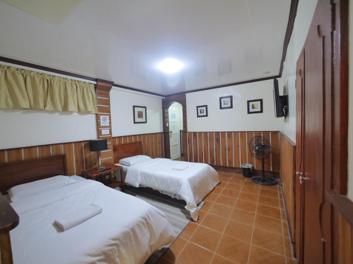 Mountain Lodge And Restaurant Багио Экстерьер фото